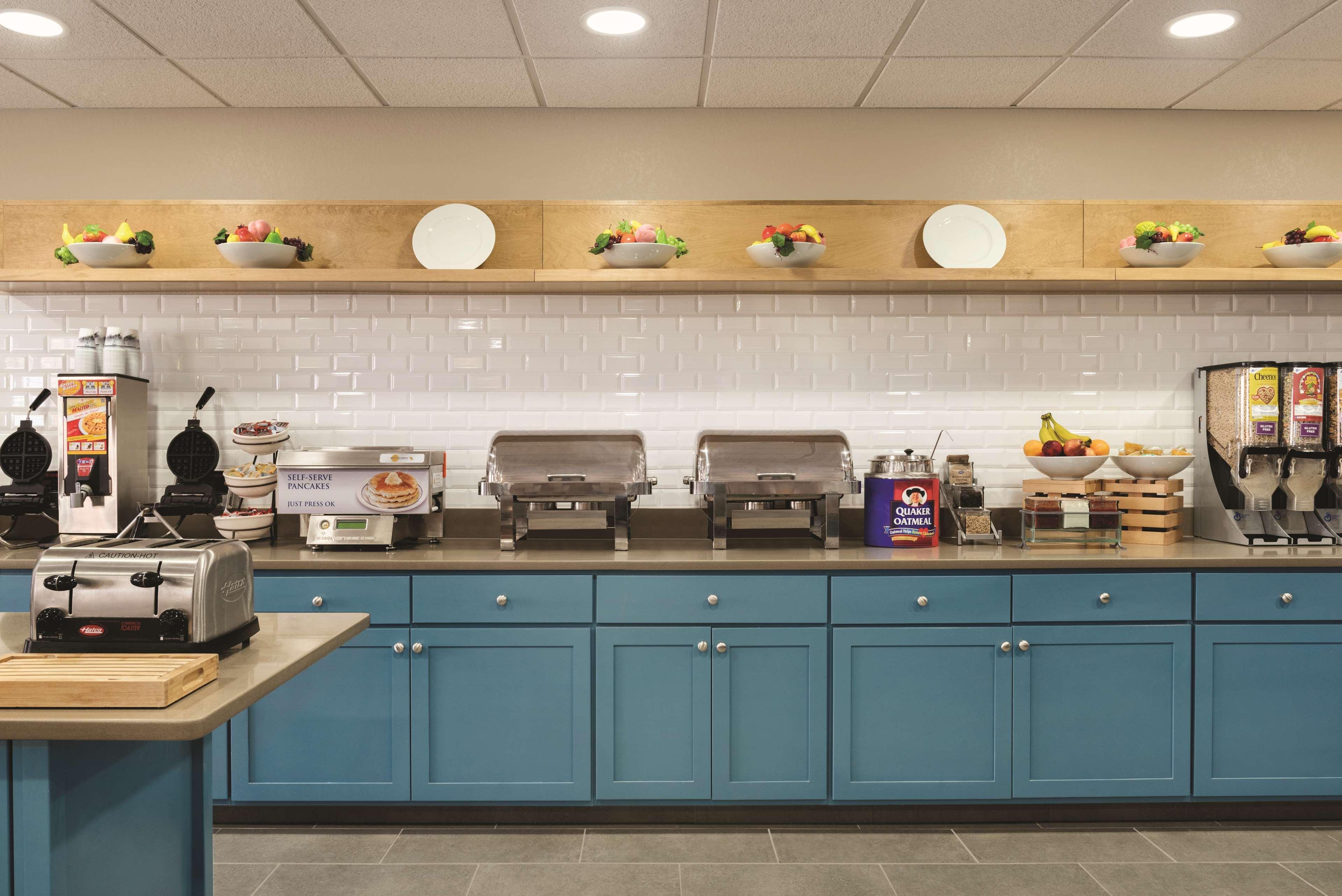 Country Inn & Suites By Radisson, Coralville, Ia מראה חיצוני תמונה