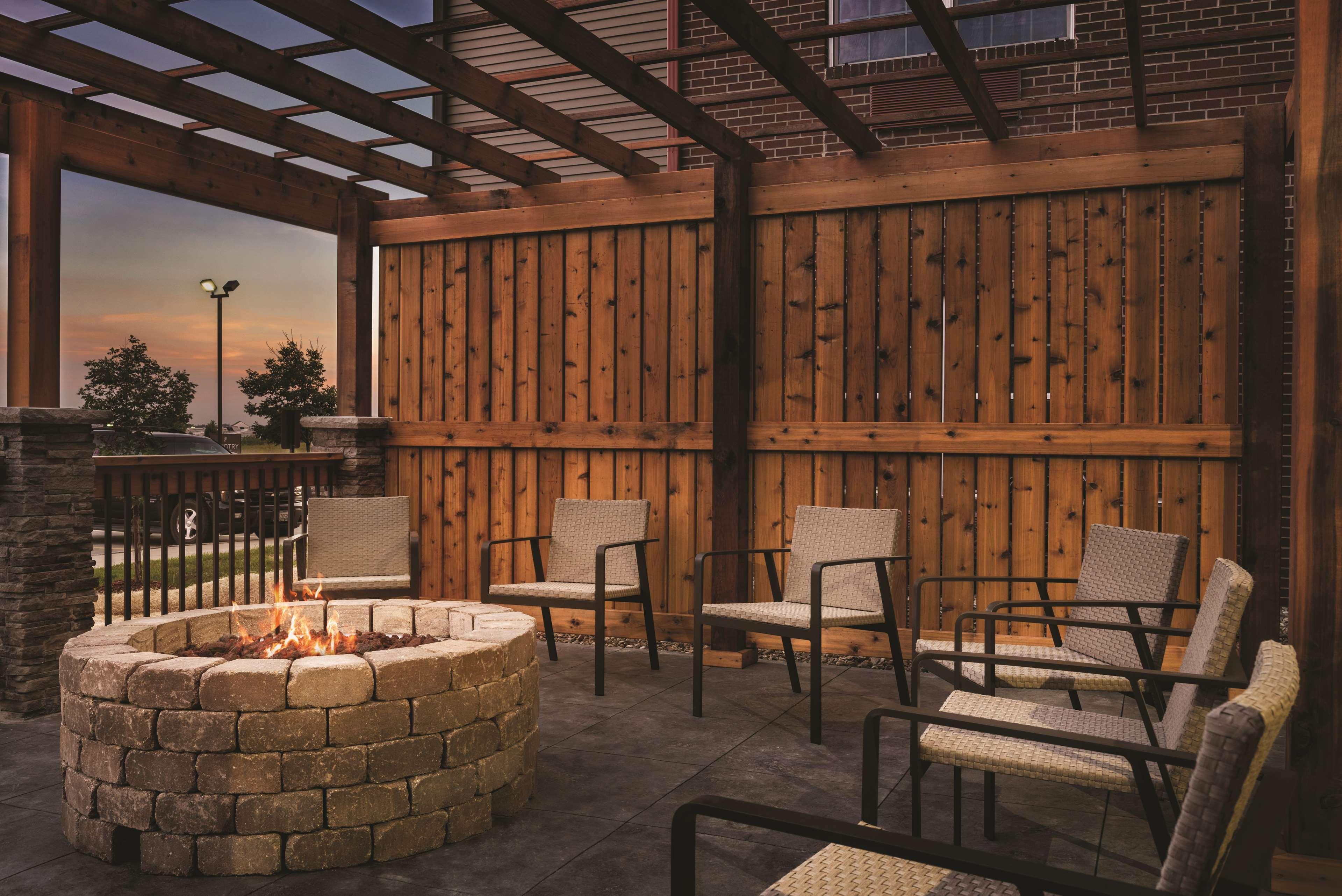 Country Inn & Suites By Radisson, Coralville, Ia מראה חיצוני תמונה