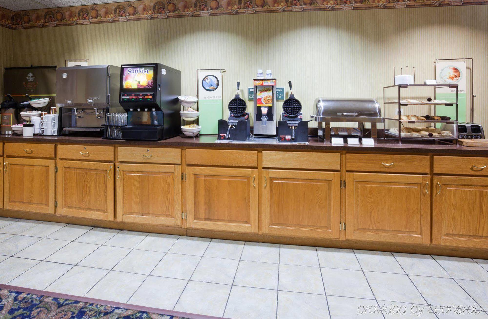 Country Inn & Suites By Radisson, Coralville, Ia מראה חיצוני תמונה